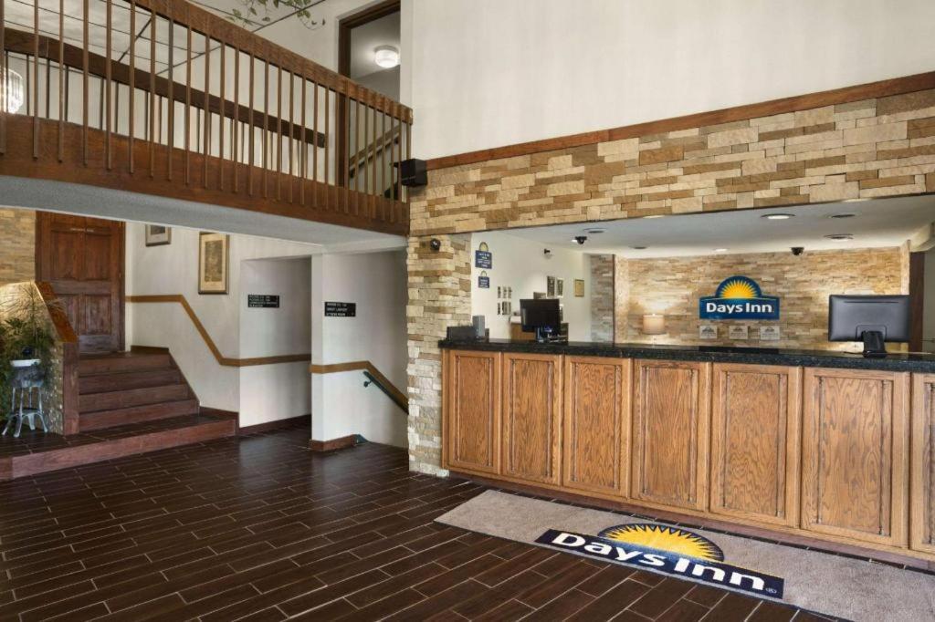 Ramadaby Wyndham Pittsburgh-New Stanton Otel Dış mekan fotoğraf