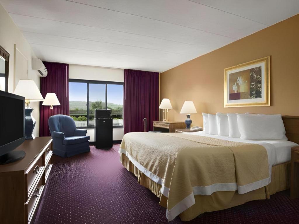 Ramadaby Wyndham Pittsburgh-New Stanton Otel Dış mekan fotoğraf